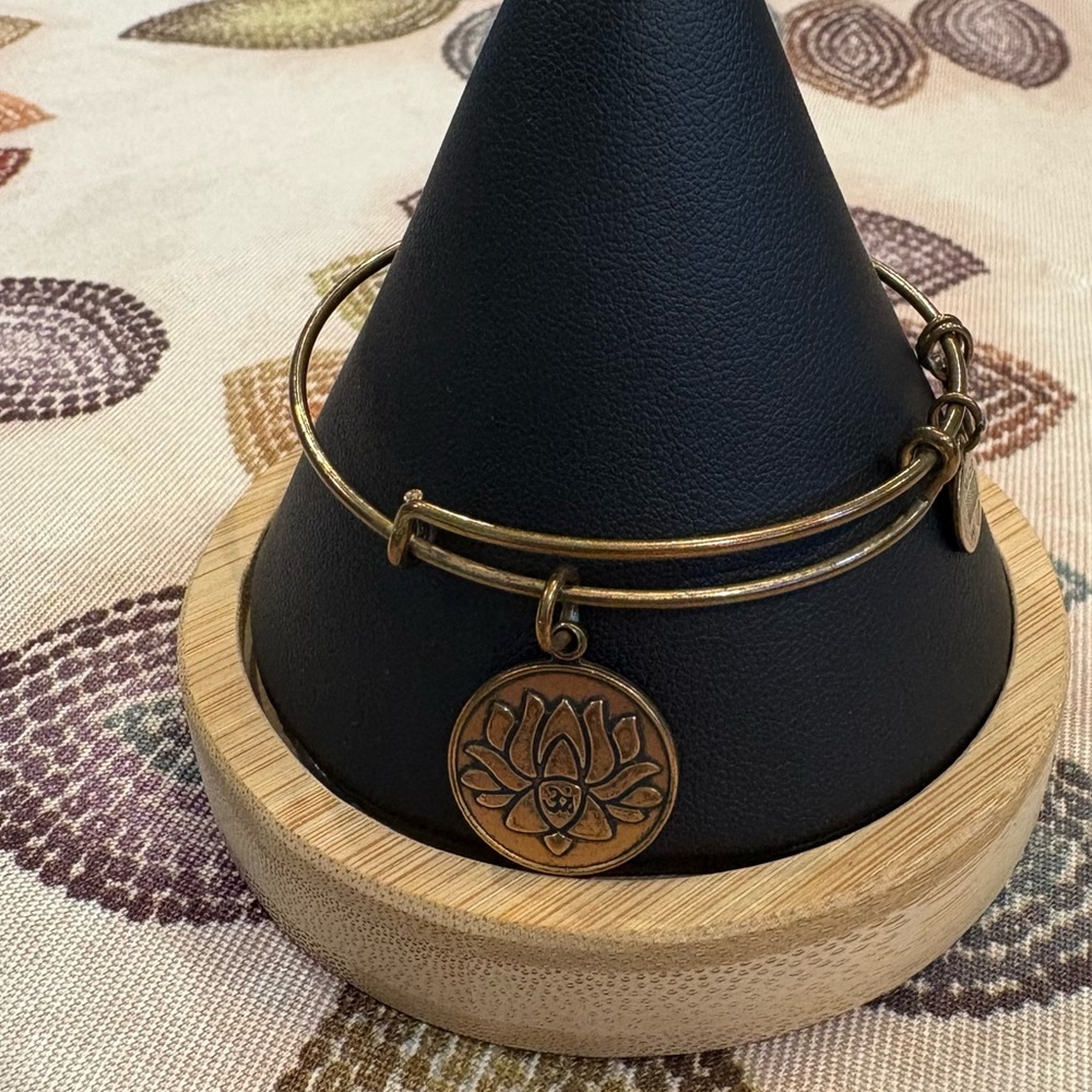 Alex and Ani Lotus Flower Charm Expandable Bracelet - Picture 4 of 4